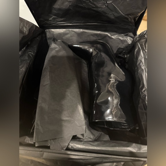 Black YSL Opyum heeled Ankle Boots in patent leather brand new - Picture 10 of 16